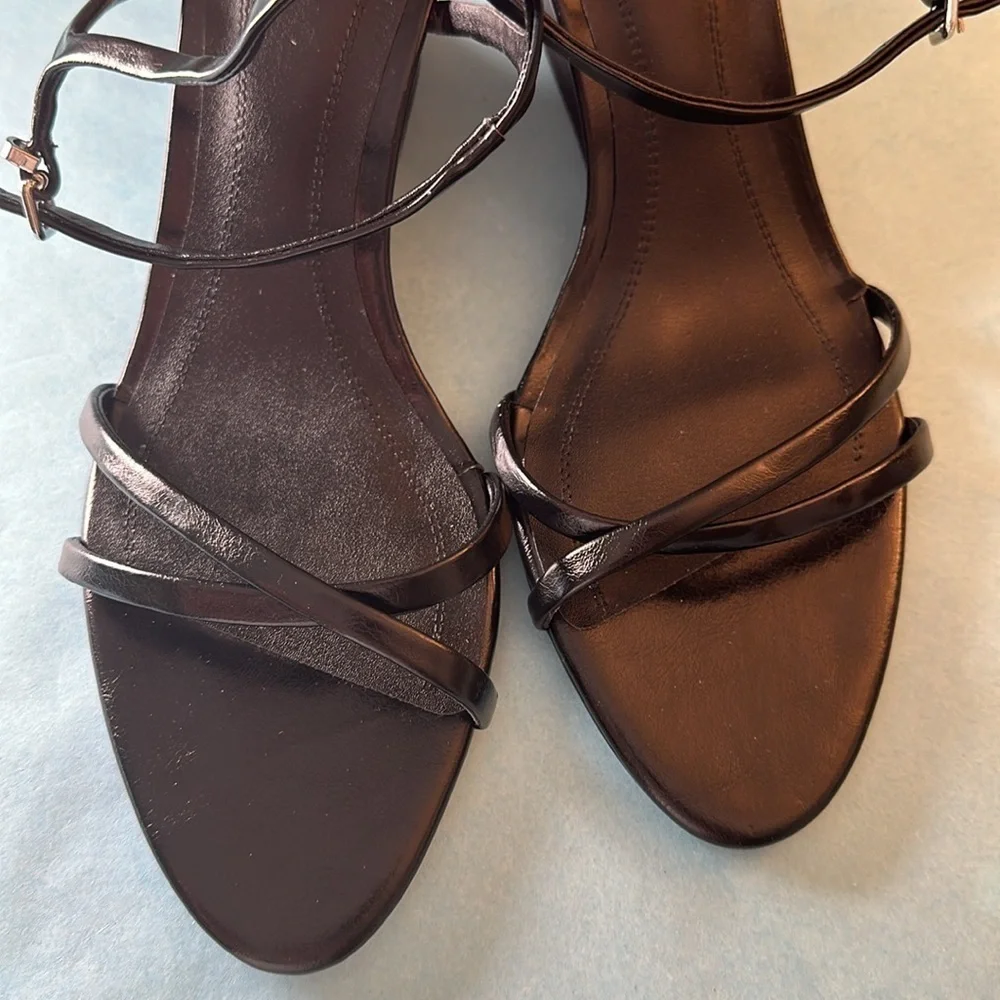 Zara Wedge Sandals — Black (Size 10)
